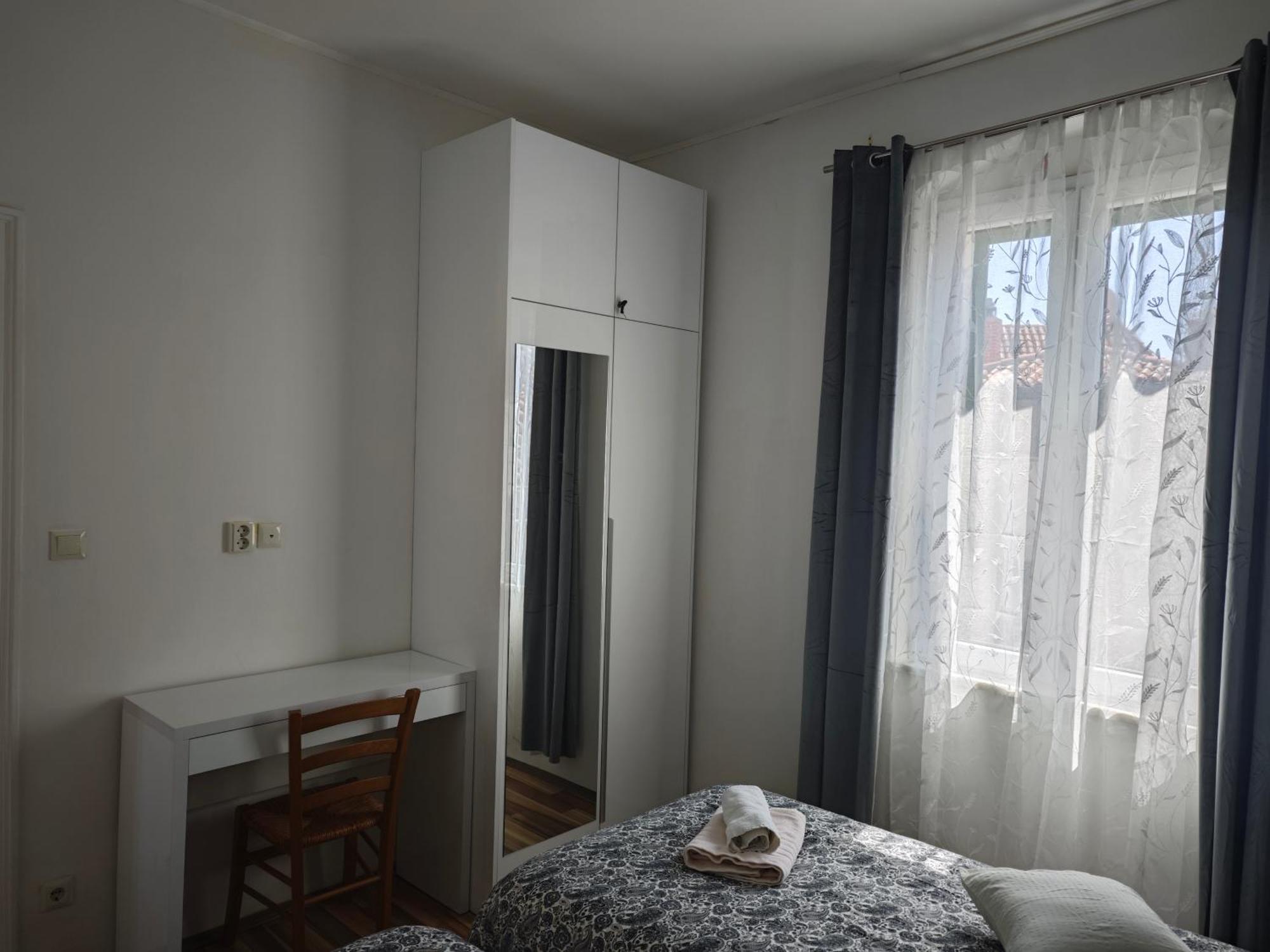 Apartment Central Old Town With Private Indoor Garage Parking Split Exterior photo